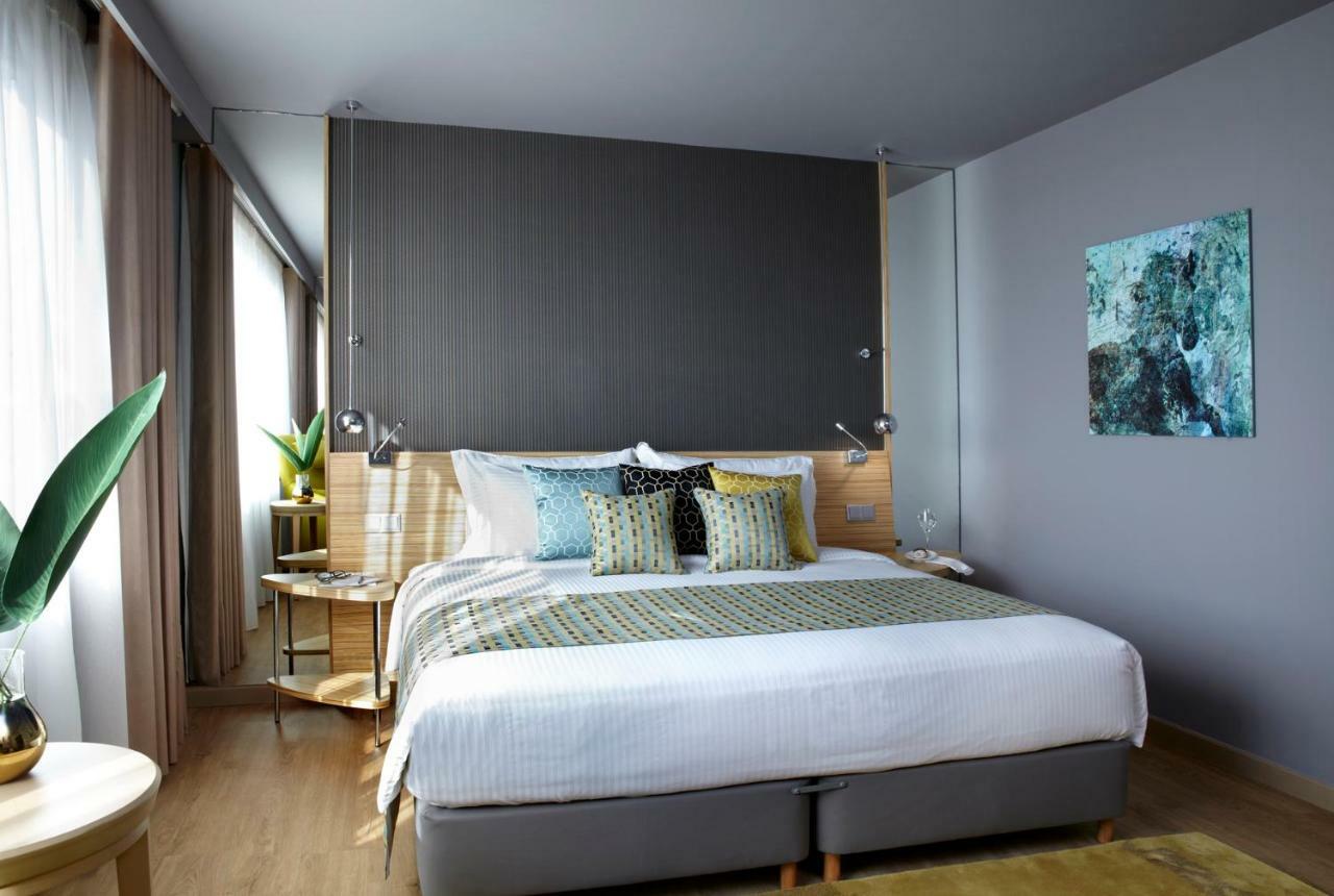 מלון Wyndham Grand